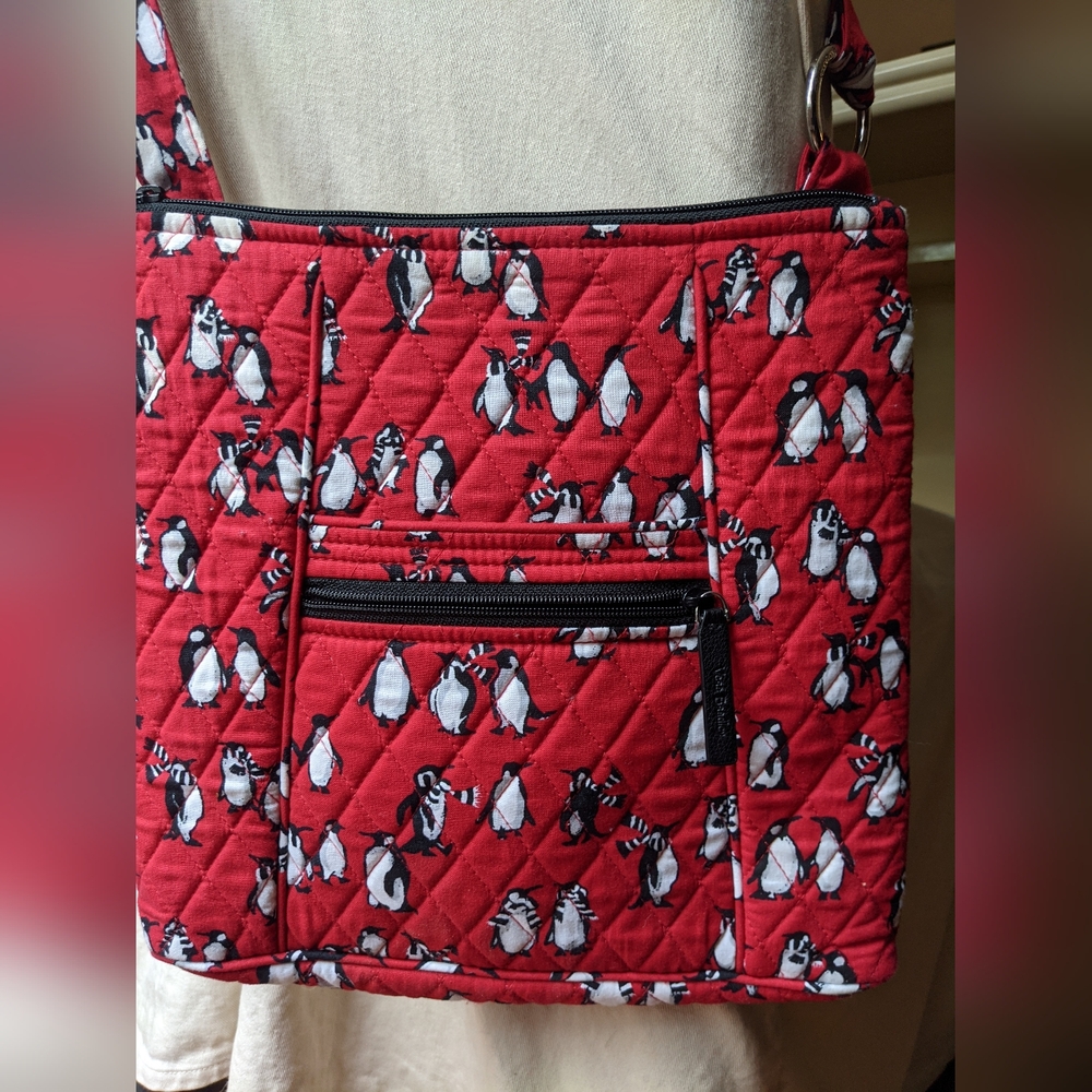Vera Bradley Hipster Playful Penguins Crossbody Bag in Excellent Condition